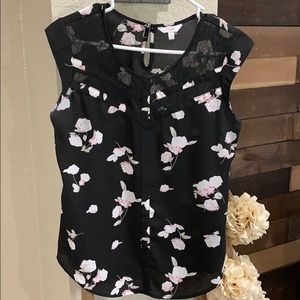 Candie’s Sheer Floral Top With Lace Accents SZ M